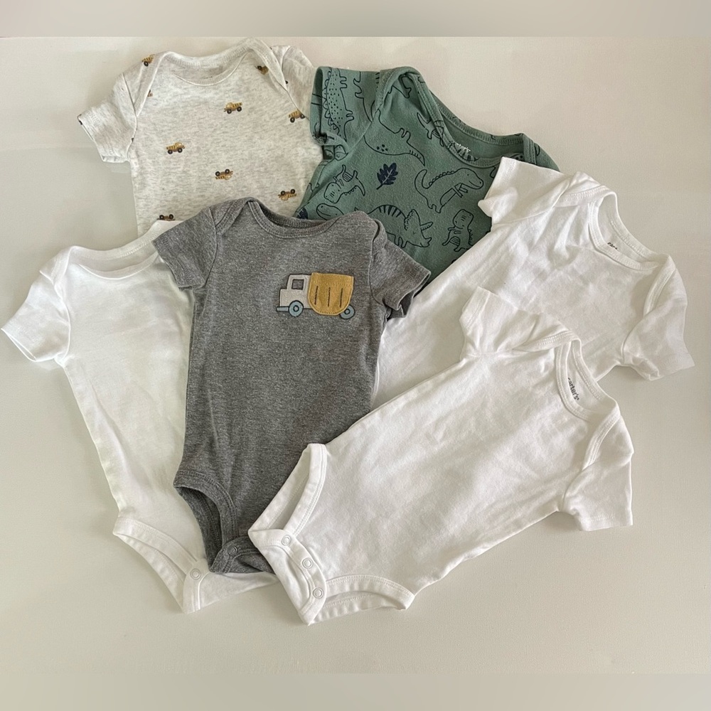 Baby Onesies by Carter's 3 Months Lot of 6 Gray, Green, and White Short Sleeve